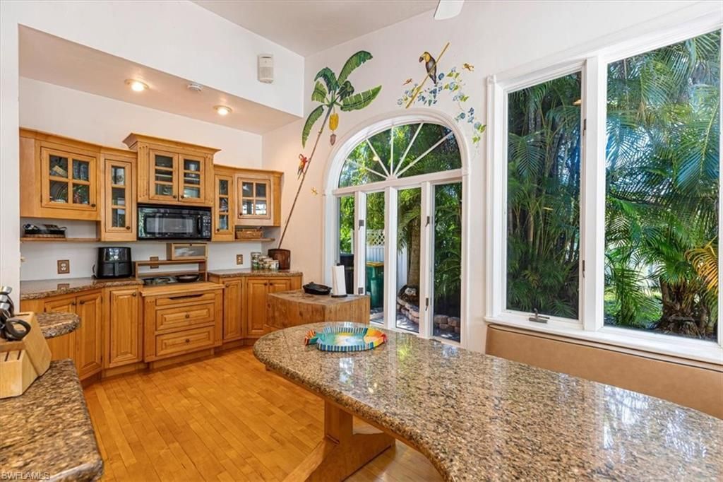 221 Viking Way , Naples, FL 34110 Photo