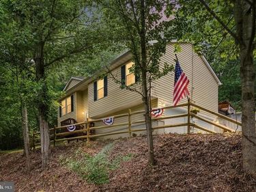 286 OREGON HOLLOW ROAD , LINDEN, VA 22642