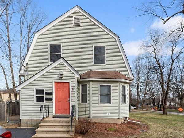 20 Holt Rd, Unit 2, Holden, MA 01520