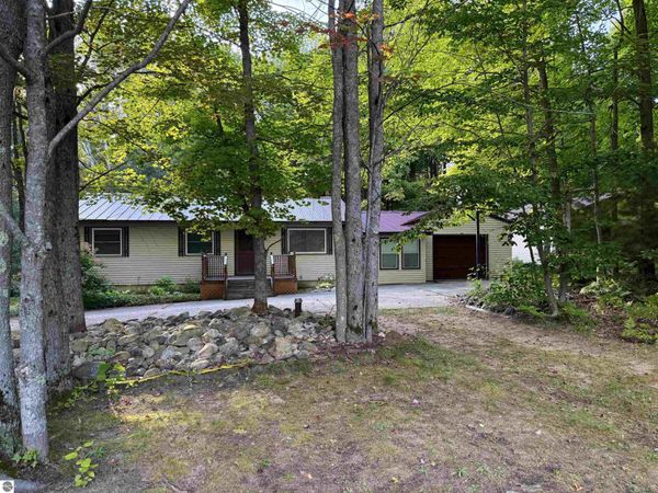 3885 Shore Drive N, Kalkaska, MI 49646