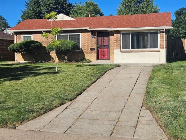 1741 Macon Street , Aurora, CO 80010