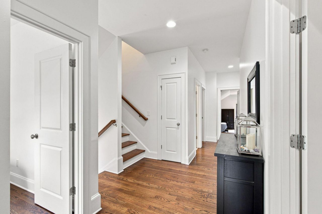 1723 Sailmaker Street Photo 29