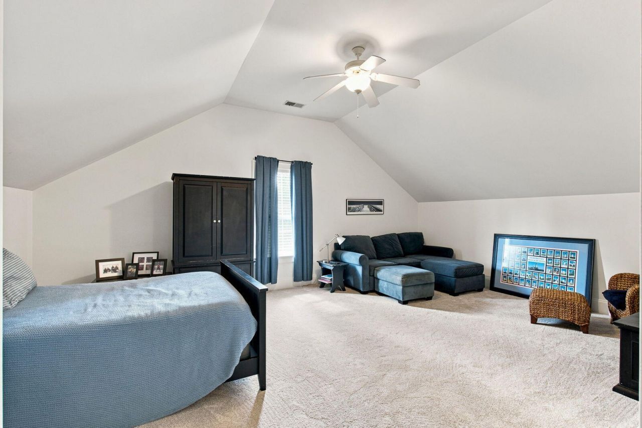 1723 Sailmaker Street Photo 42