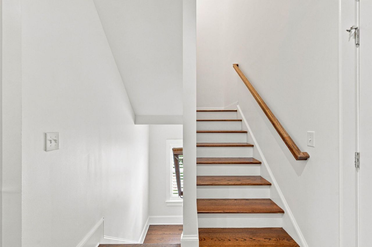 1723 Sailmaker Street Photo 45