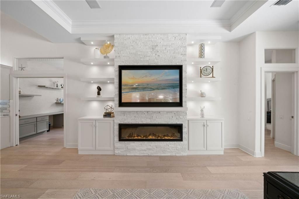 9296 Troon Lakes Dr, Naples, FL 34109 Photo