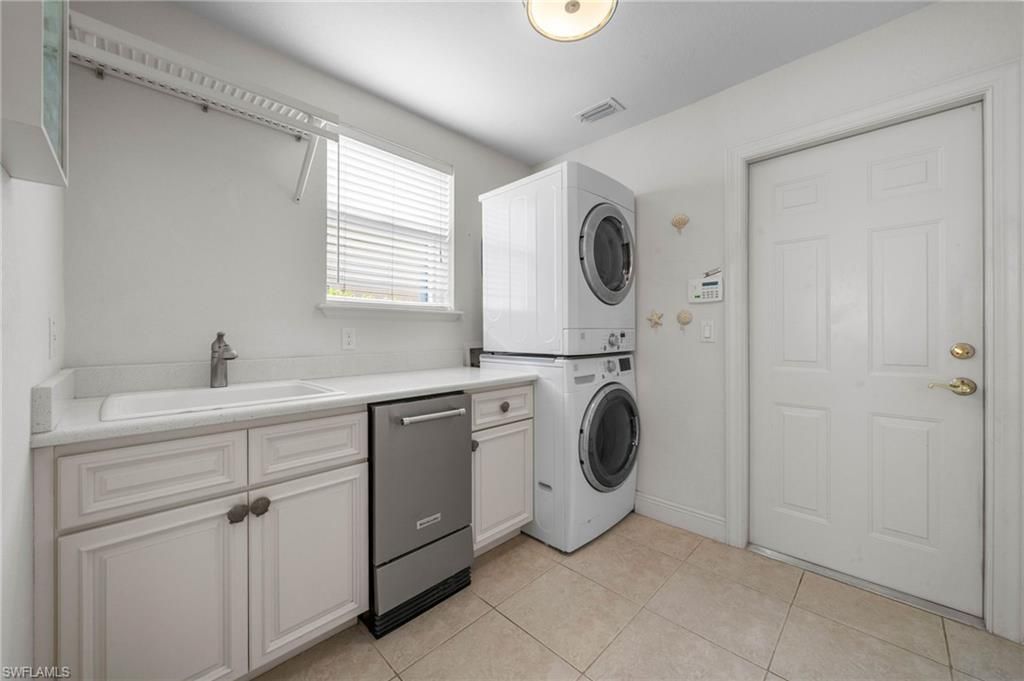 9296 Troon Lakes Dr, Naples, FL 34109 Photo
