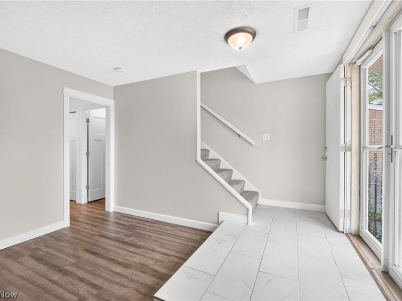 2040 Carlile Drive , Uniontown, OH 44685 Photo 17
