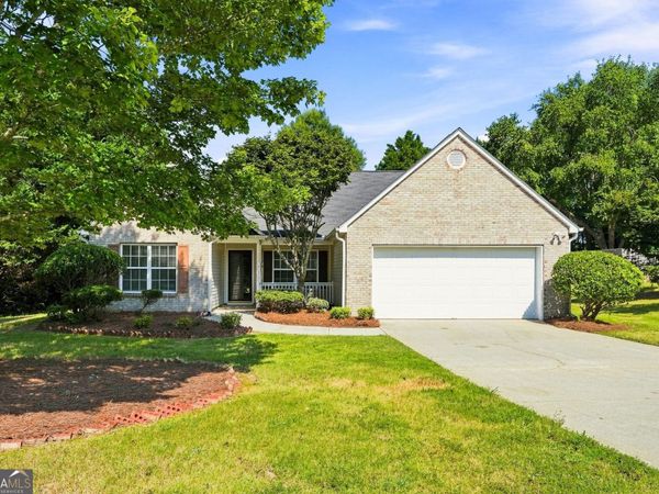 4293 Parks Ridge Drive SW, Snellville, GA 30039
