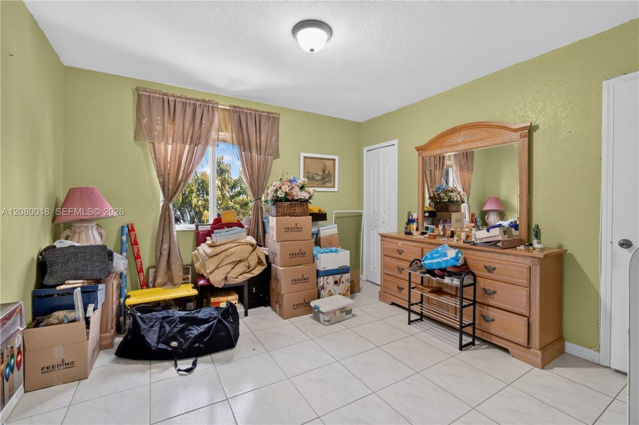 8351 NW 99th St, Unit C-5, Hialeah Gardens, FL 33016 Photo
