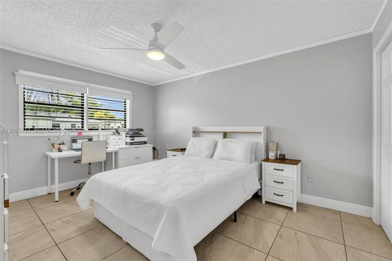 18226 Mediterranean Blvd , Unit 7-16, Hialeah, FL 33015 Photo