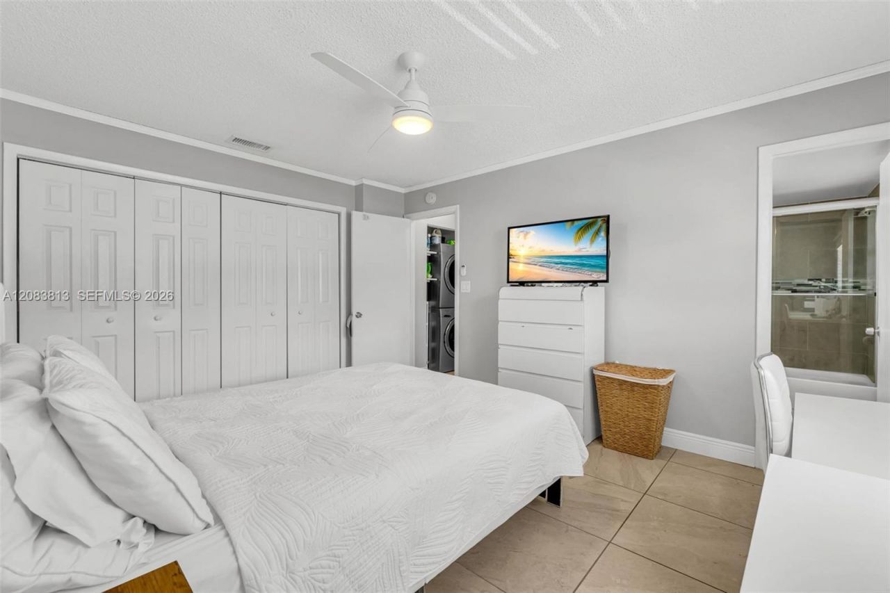 18226 Mediterranean Blvd , Unit 7-16, Hialeah, FL 33015 Photo