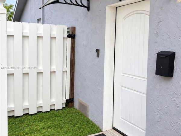 10261 NW 24th Ct, Unit 1, Sunrise, FL 33322