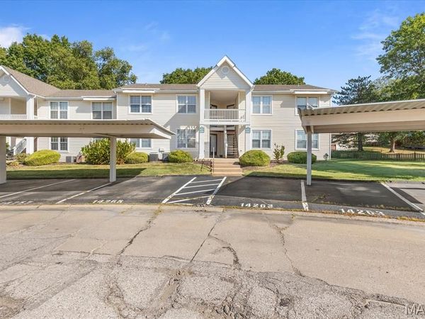 14257 Cape Horn Place , Florissant, MO 63034