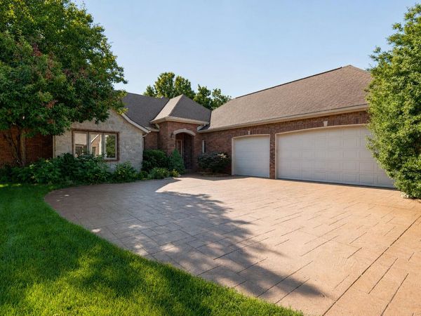 8650 Interlochen Drive , Nixa, MO 65714