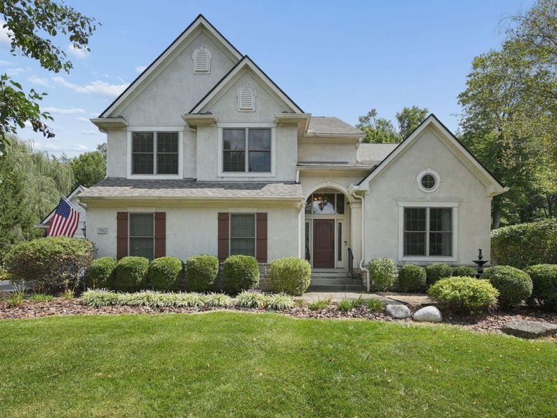 7062 Pleasant Colony Circle, Blacklick, OH 43004 Photo 2