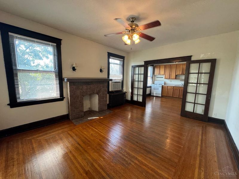 2631 Highland Avenue, Cincinnati, OH 45219 Photo 2