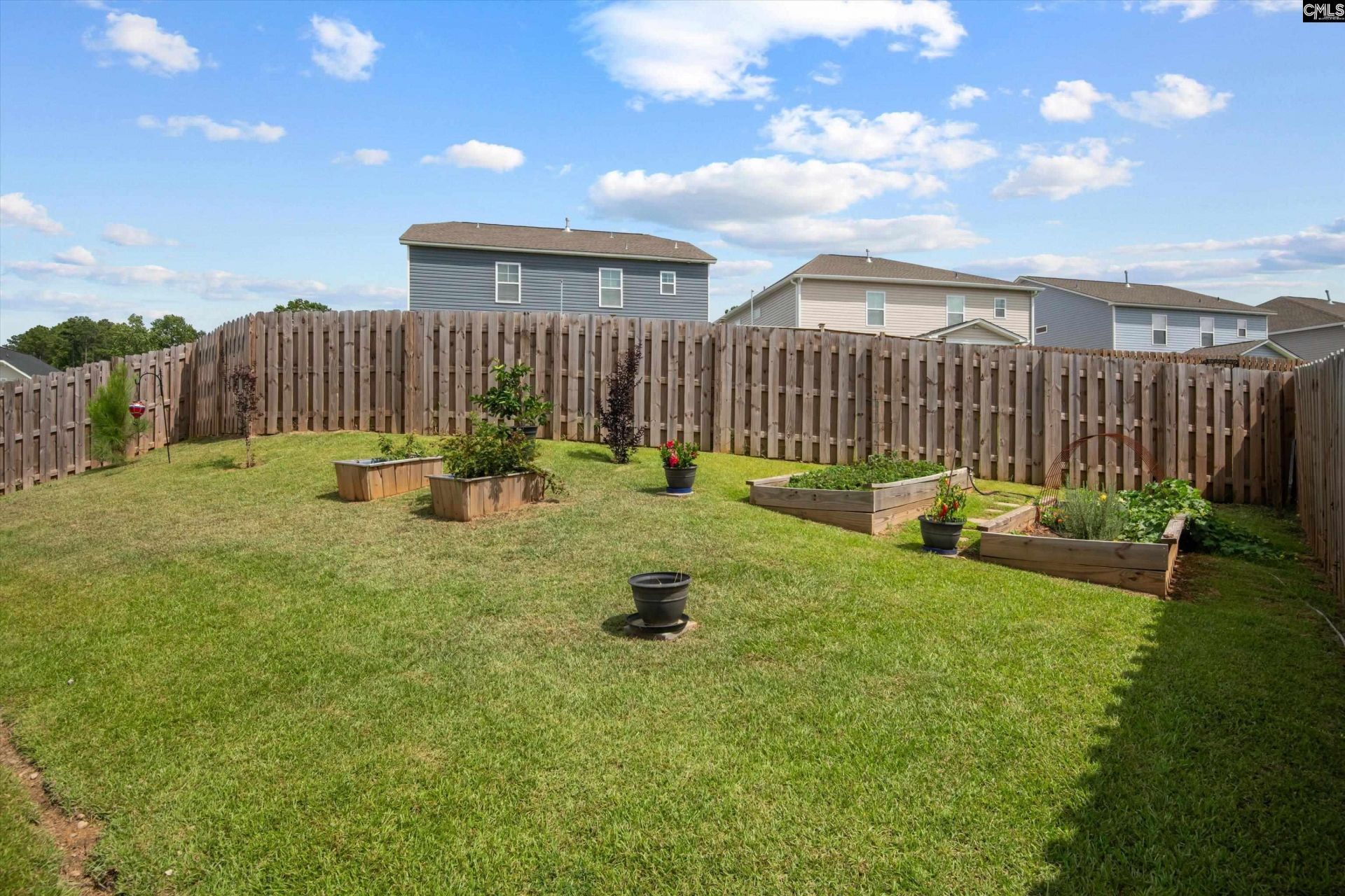 611 Cloudreach Road Photo 32