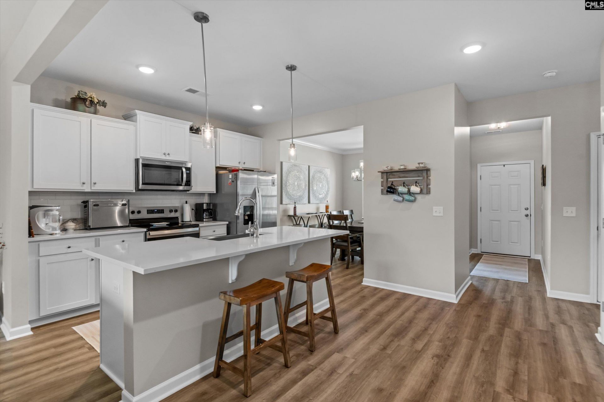 611 Cloudreach Road Photo 8