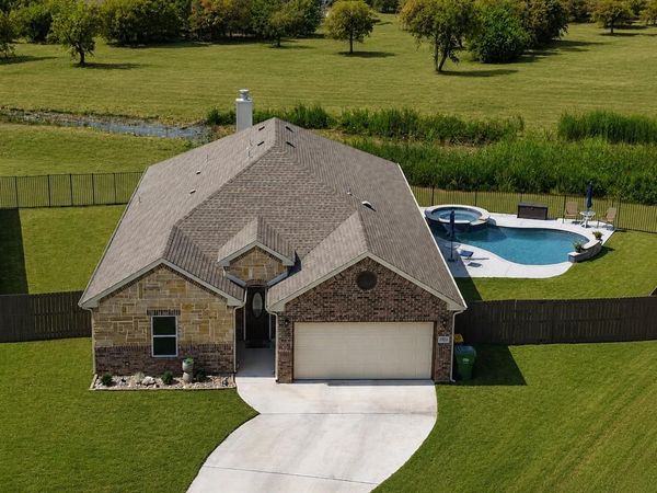 7924 Wilson Cliff Court , White Settlement, TX 76108