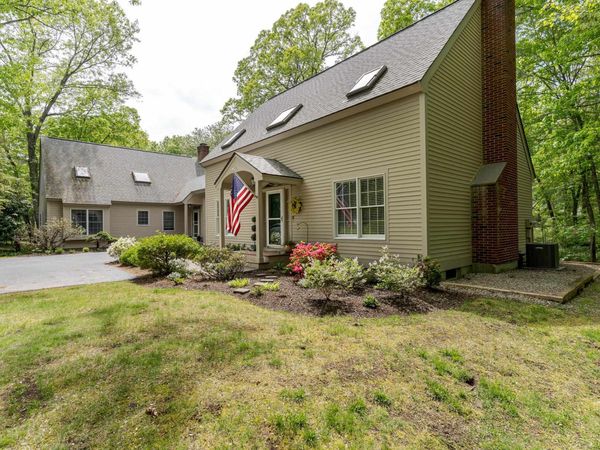 59 Stratham Road, Unit 59, Stratham, NH 03885