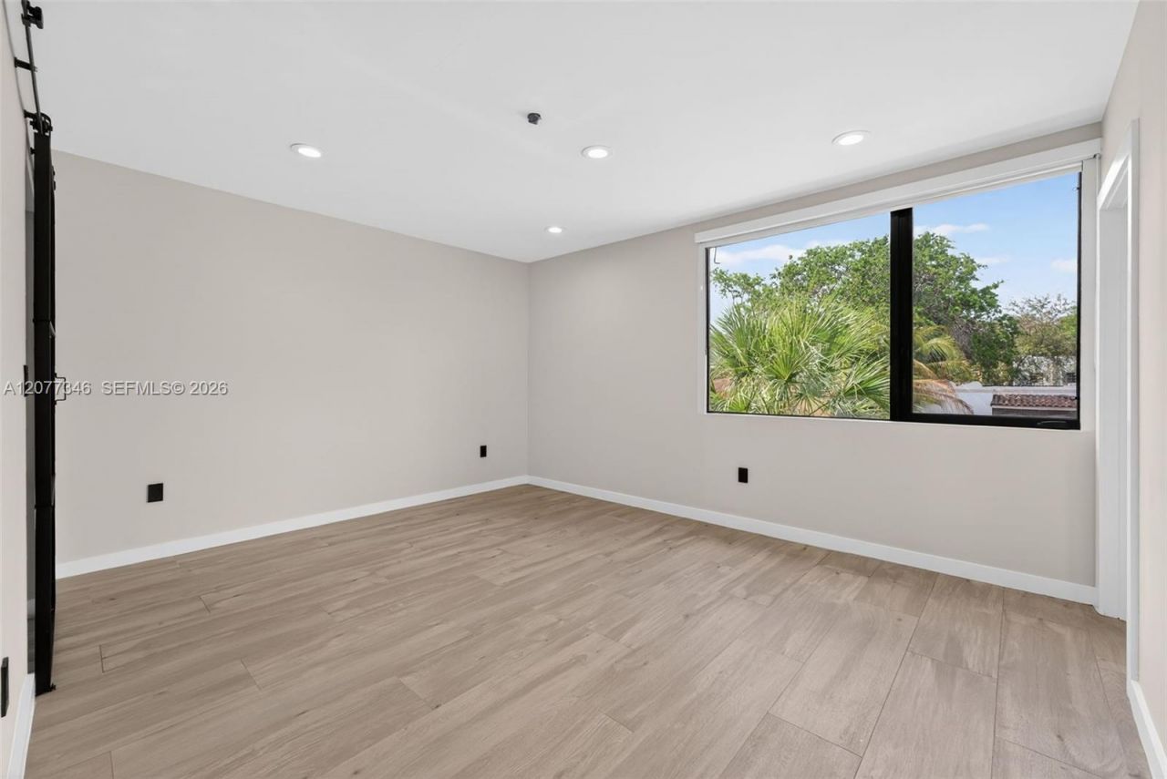 11 NE 51 , Unit A, Miami, FL 33137 Photo