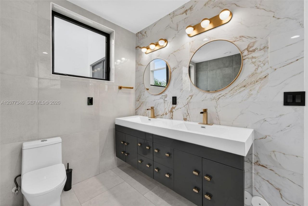 11 NE 51 , Unit A, Miami, FL 33137 Photo