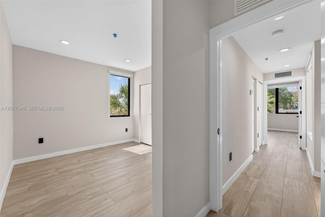 11 NE 51 , Unit A, Miami, FL 33137 Photo