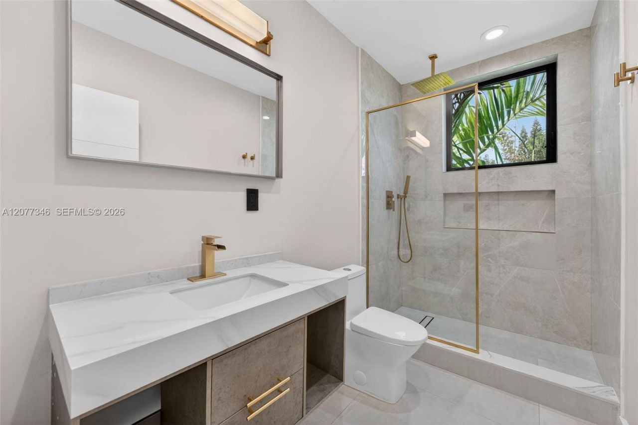 11 NE 51 , Unit A, Miami, FL 33137 Photo