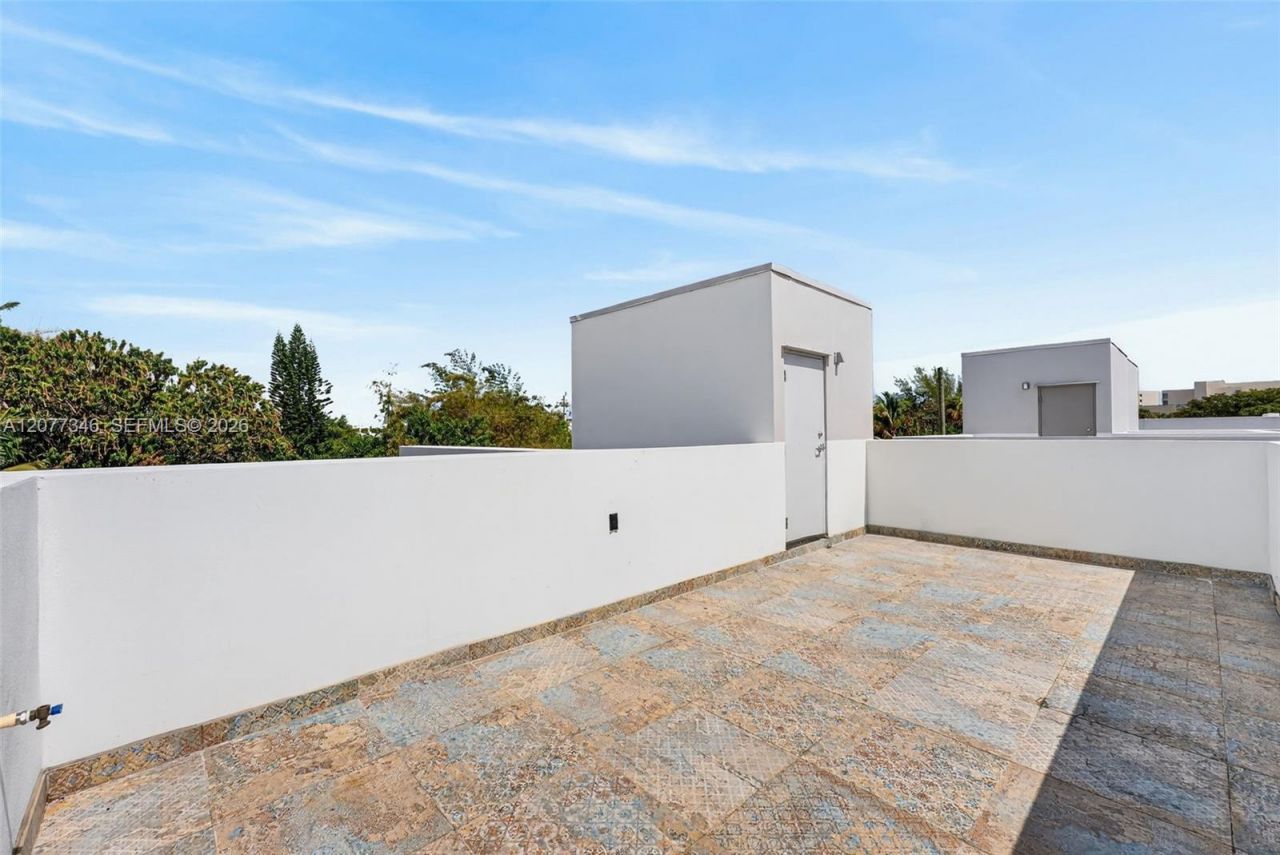 11 NE 51 , Unit A, Miami, FL 33137 Photo