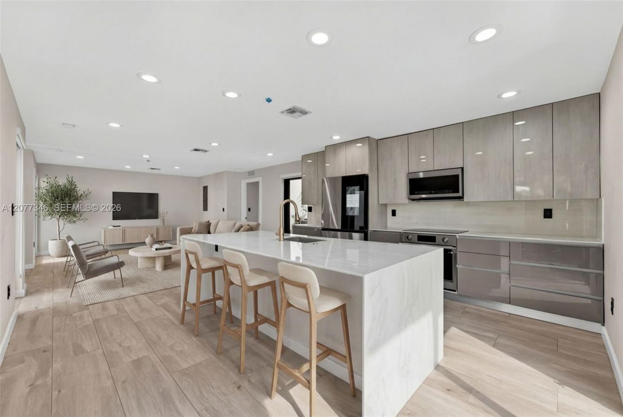 11 NE 51 , Unit A, Miami, FL 33137 Photo