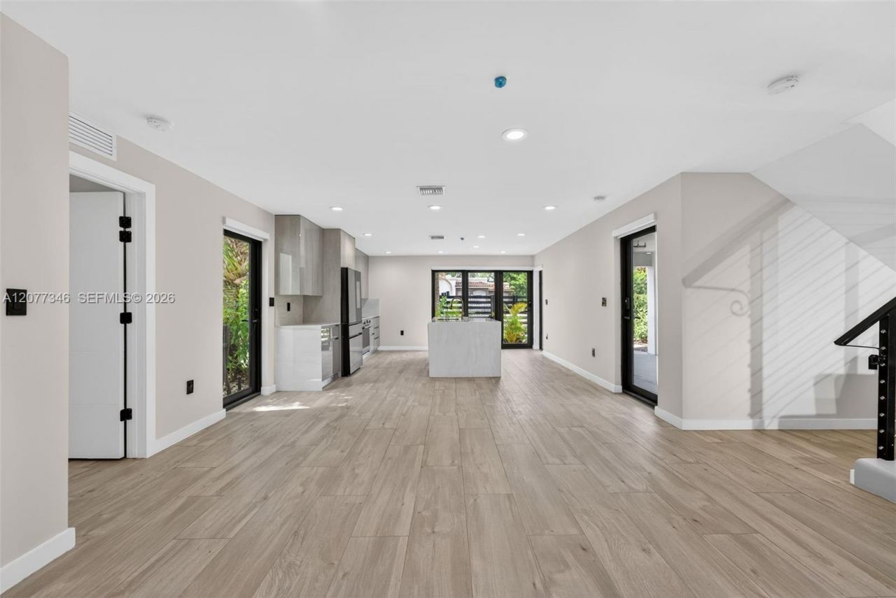 11 NE 51 , Unit A, Miami, FL 33137 Photo