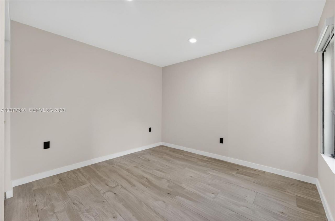 11 NE 51 , Unit A, Miami, FL 33137 Photo