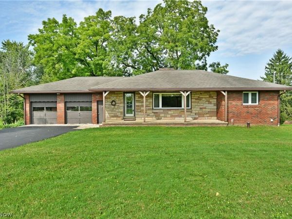 10244 Washingtonville Road , Canfield, OH 44406