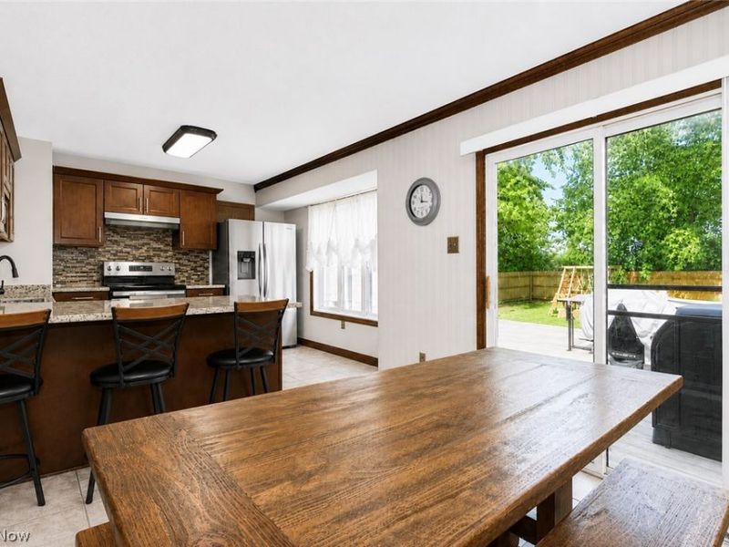 1355 Lake Vue, Roaming Shores, OH 44085 Photo 11