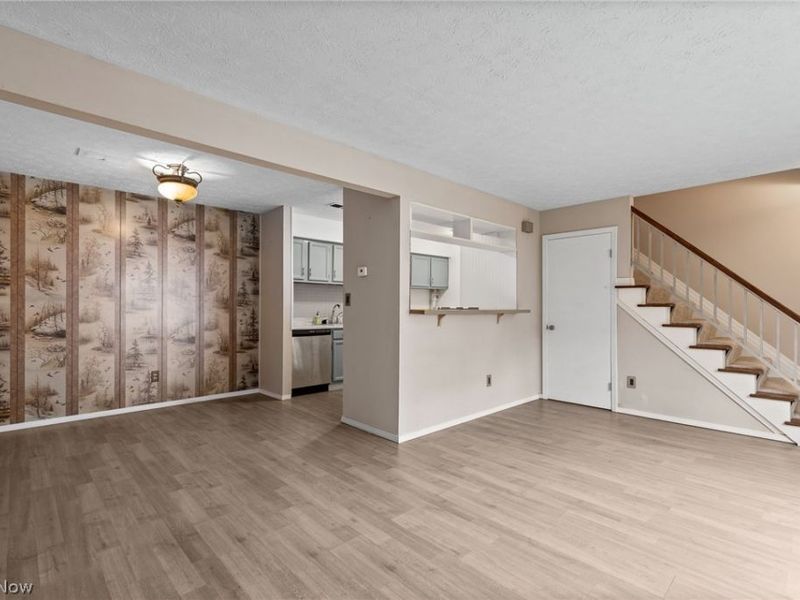 135 Ivy Hill Drive, Unit B-5, Medina, OH 44256 Photo 3