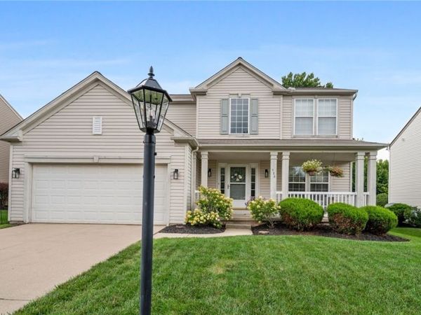 536 Andover Circle , Broadview Heights, OH 44147