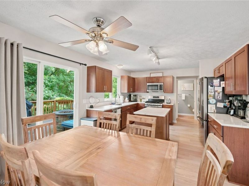 536 Andover Circle, Broadview Heights, OH 44147 Photo 4