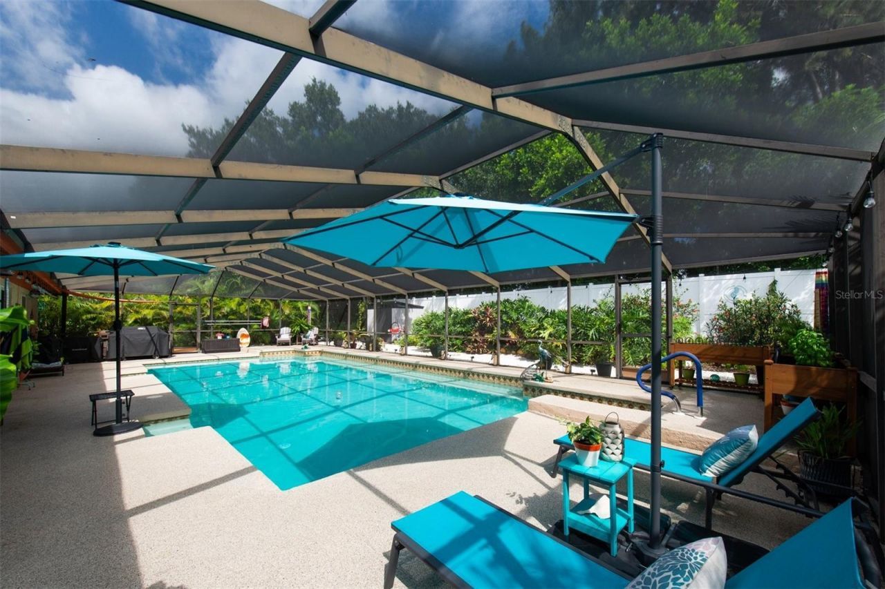 207 Amesbury Circle , Sun City Center, FL 33573 Photo