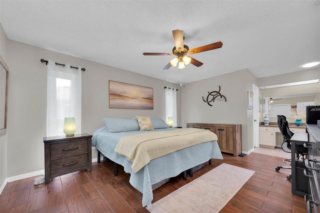 207 Amesbury Circle , Sun City Center, FL 33573 Photo