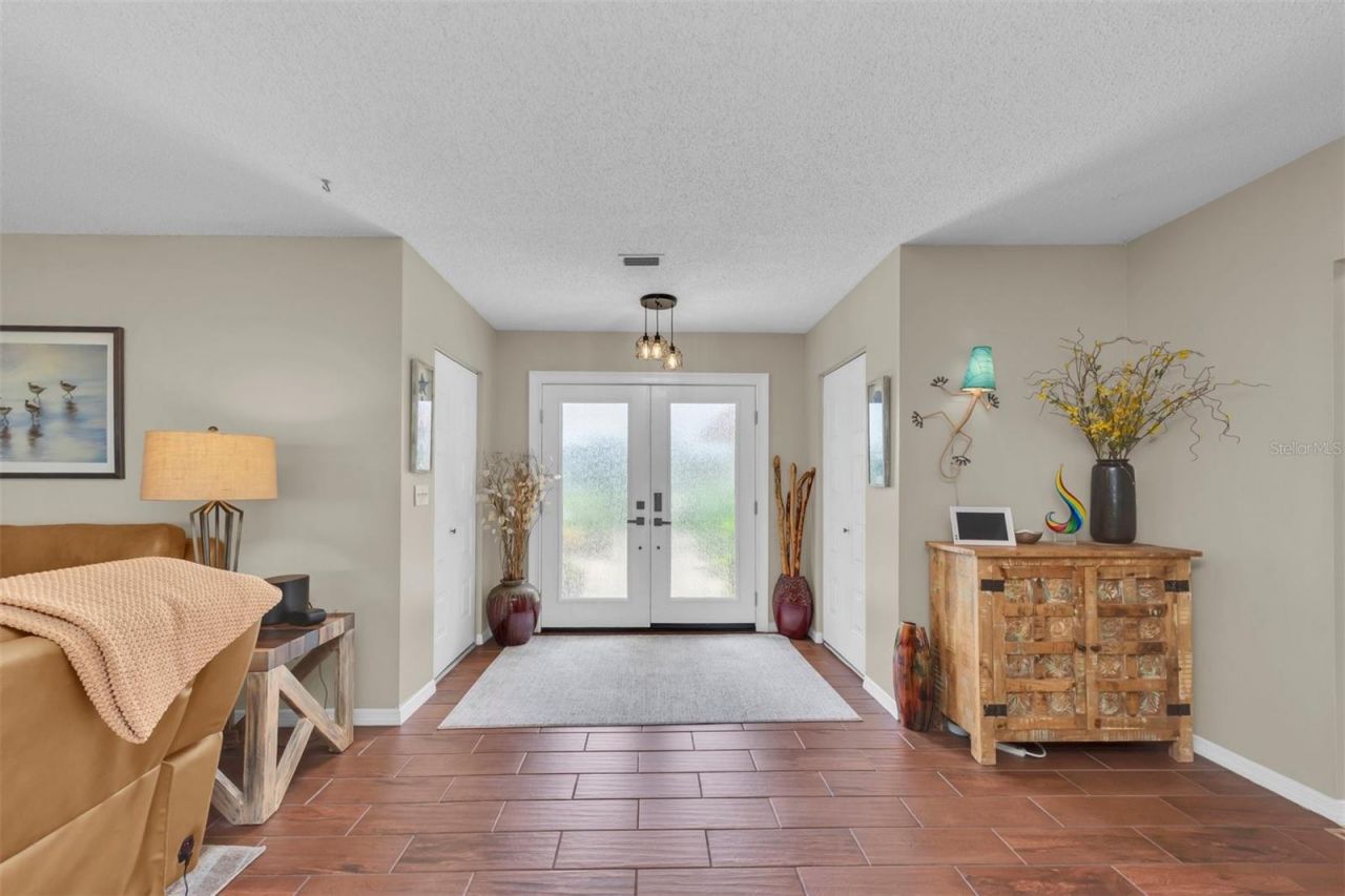 207 Amesbury Circle , Sun City Center, FL 33573 Photo