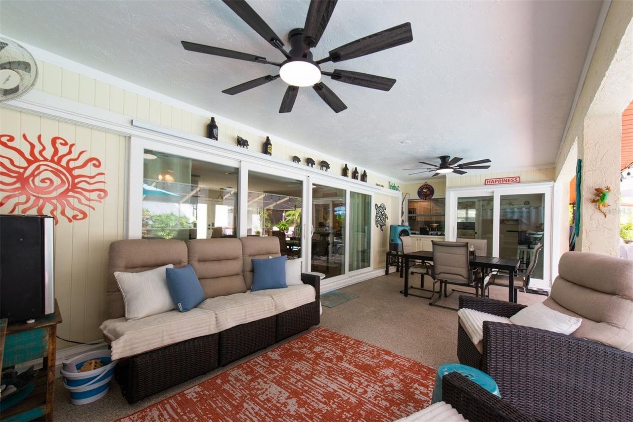 207 Amesbury Circle , Sun City Center, FL 33573 Photo