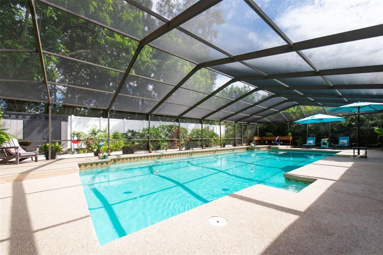 207 Amesbury Circle , Sun City Center, FL 33573 Photo