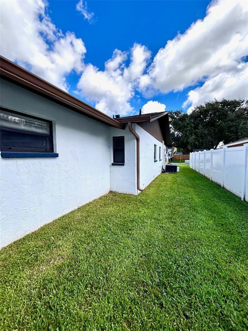 4545 Debbie Lane , Lutz, FL 33559 Photo