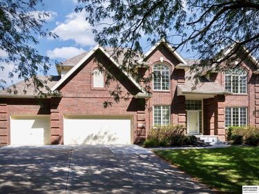 17068 Harney Street, Omaha, NE 68118