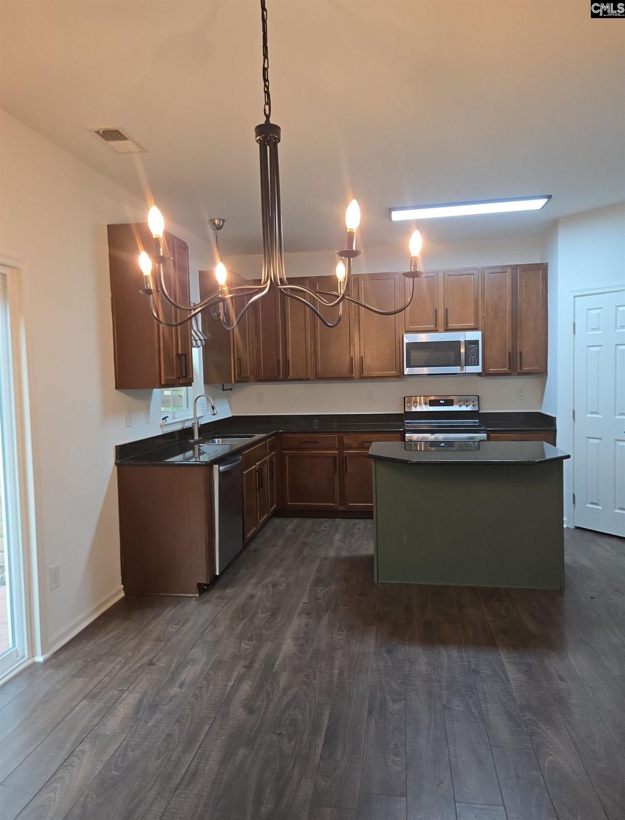 274 Southbrook Drive Photo 14