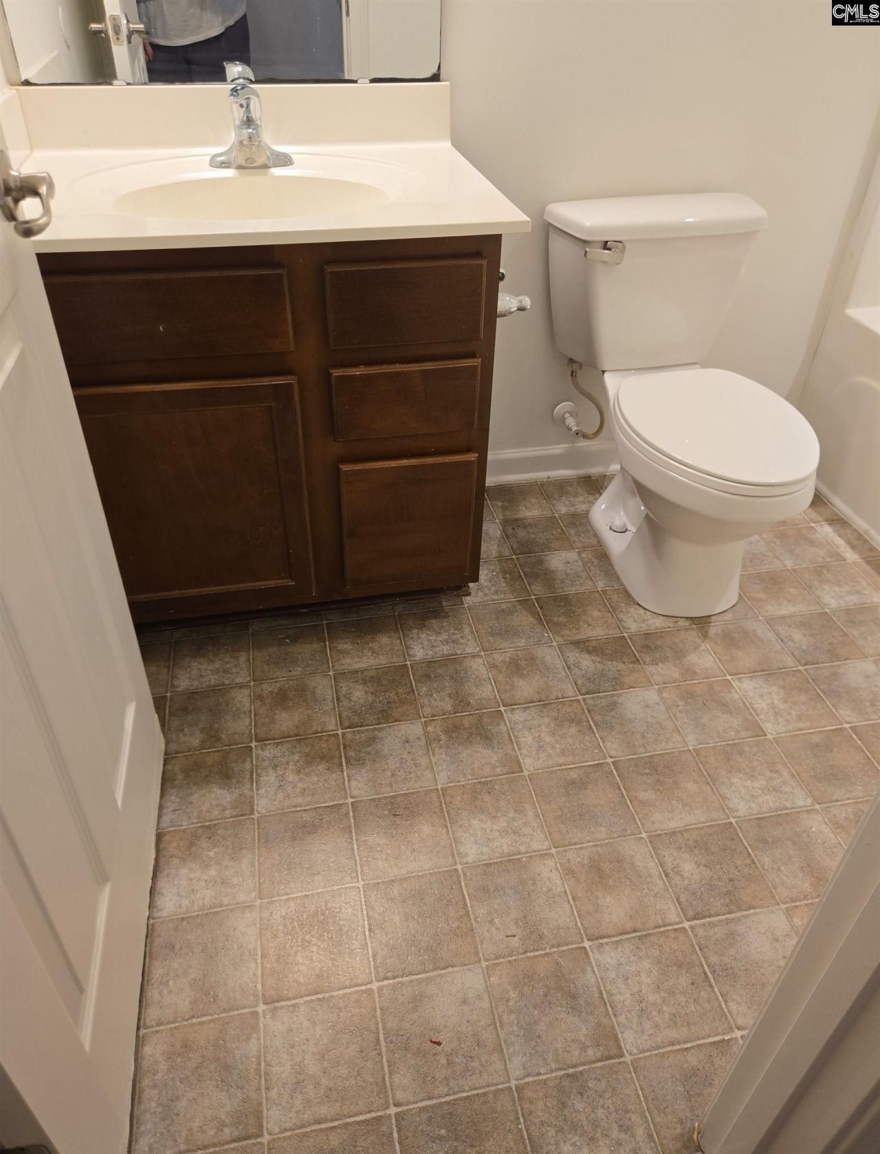 274 Southbrook Drive Photo 26