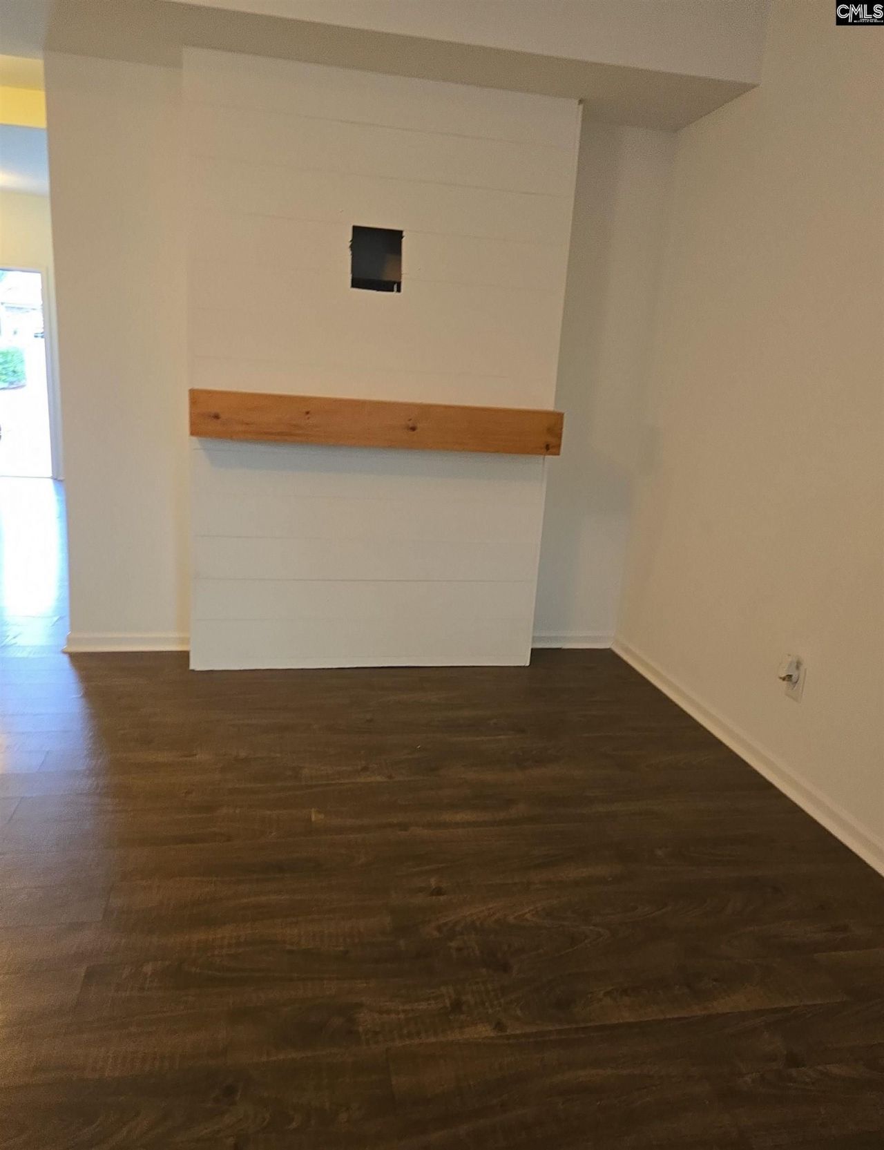 274 Southbrook Drive Photo 8
