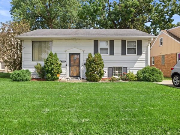 3925 31st AVENUE, Kenosha, WI 53144