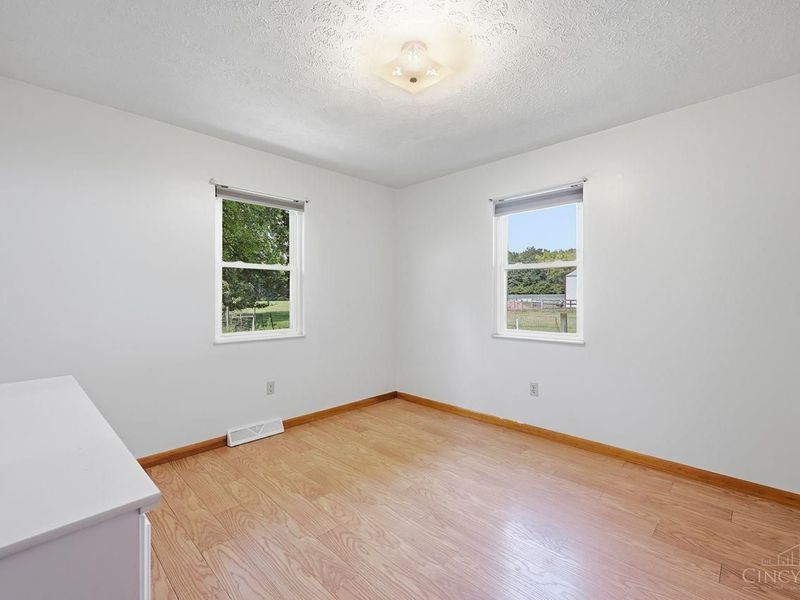 8757 Swigert Road, Hamilton Township, OH 45140 Photo 32
