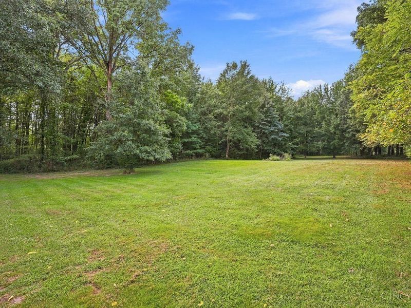 8757 Swigert Road, Hamilton Township, OH 45140 Photo 6